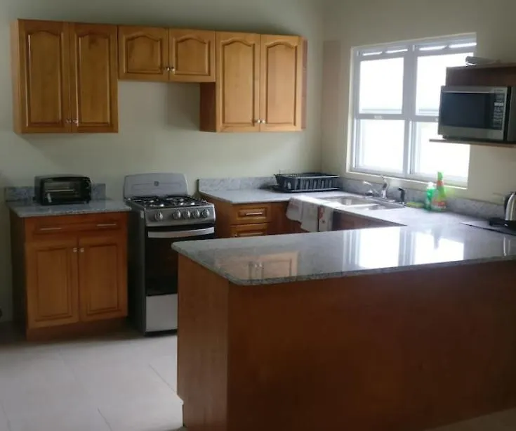 The Savannah House At Vistas Runaway Bay Villa
